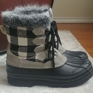 Natural Reflections Lumber Jill Snow Boot Womens size 8